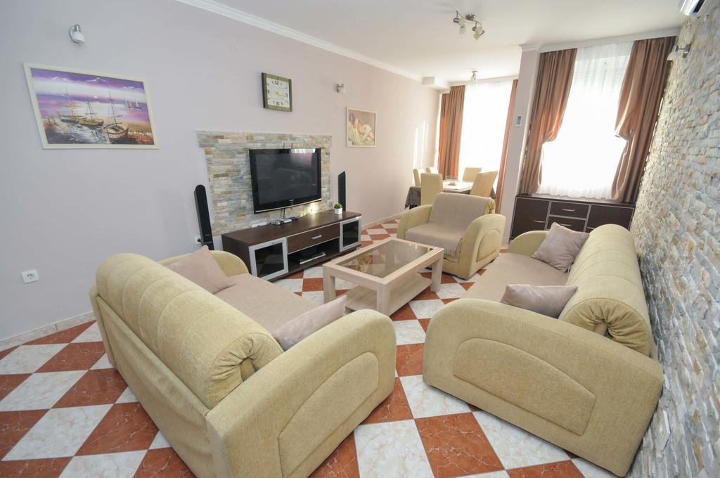D&D Apartment 1 Budva Exteriör bild
